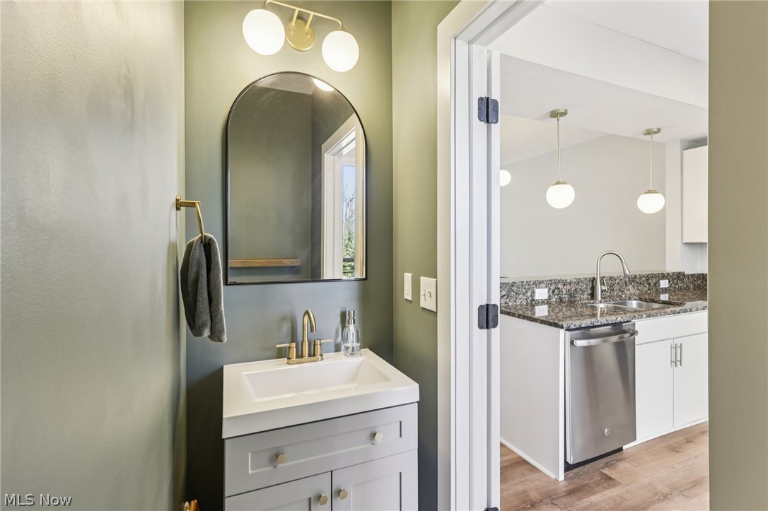 1410 Copper Trace Cleveland Heights OH 44118