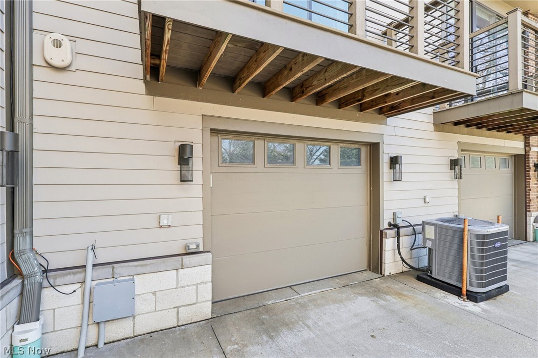 1410 Copper Trace Cleveland Heights OH 44118