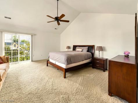 460 Hollyhock Court Mayfield Heights OH 44124
