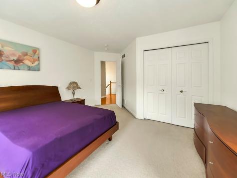 460 Hollyhock Court Mayfield Heights OH 44124