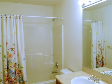 460 Hollyhock Court Mayfield Heights OH 44124