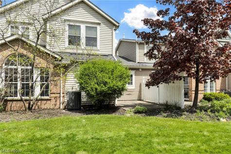 460 Hollyhock Court Mayfield Heights OH 44124