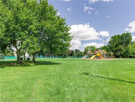 16465 Heather Lane Middleburg Heights OH 44130