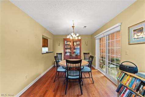 180 Fox Hollow Drive Mayfield Heights OH 44124
