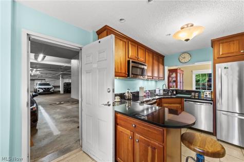 180 Fox Hollow Drive Mayfield Heights OH 44124