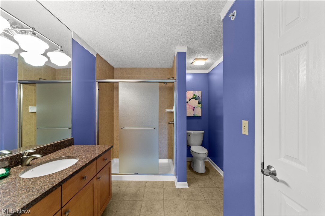 180 Fox Hollow Drive Mayfield Heights OH 44124