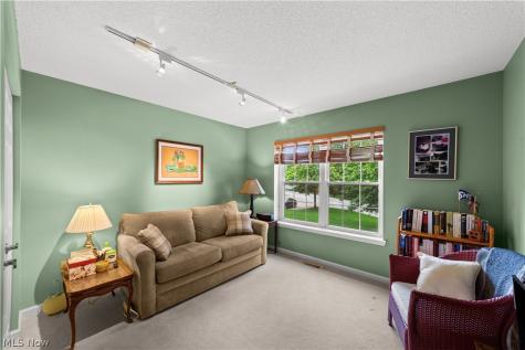 180 Fox Hollow Drive Mayfield Heights OH 44124