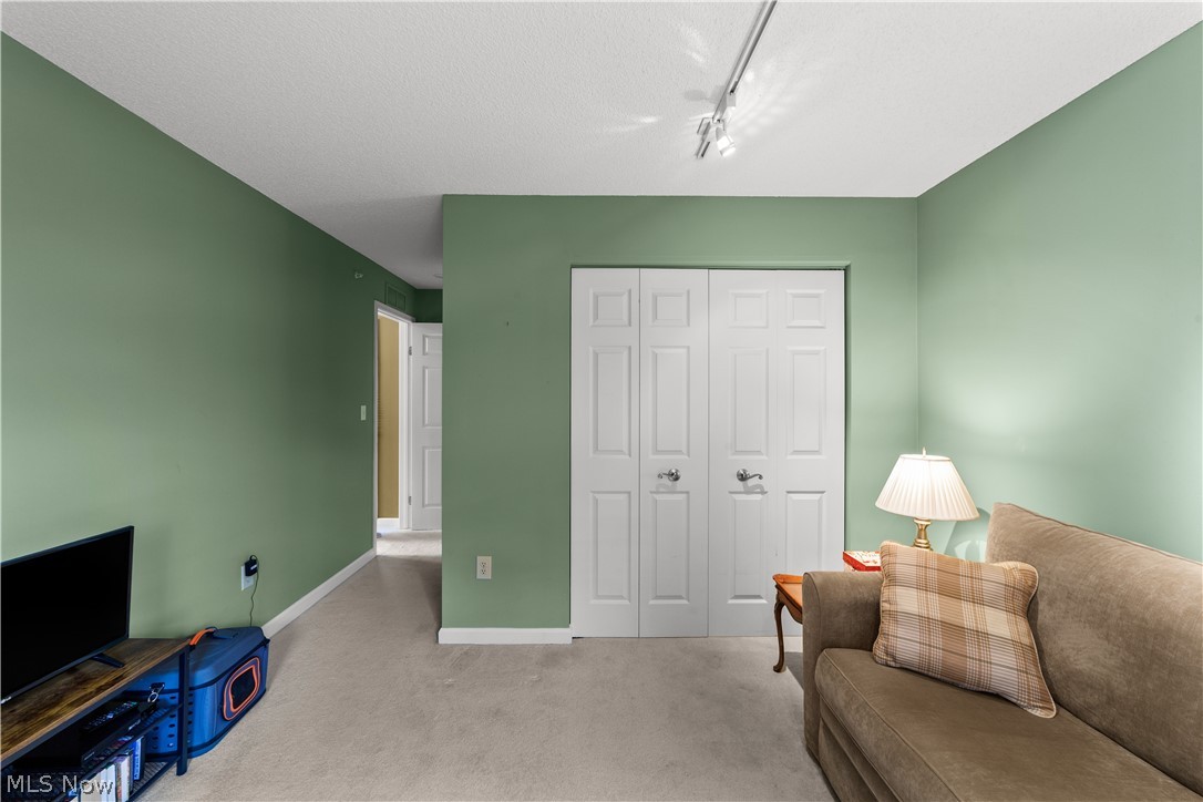 180 Fox Hollow Drive Mayfield Heights OH 44124