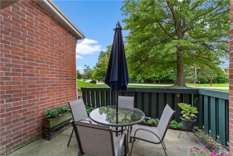 180 Fox Hollow Drive Mayfield Heights OH 44124
