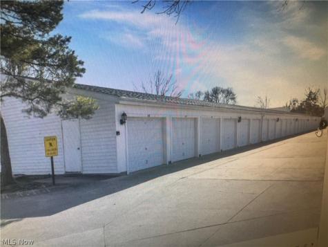 26187 Raintree Boulevard Olmsted Falls OH 44138