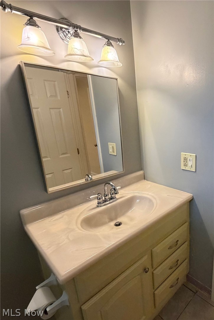 21884 River Oaks Drive Rocky River OH 44116