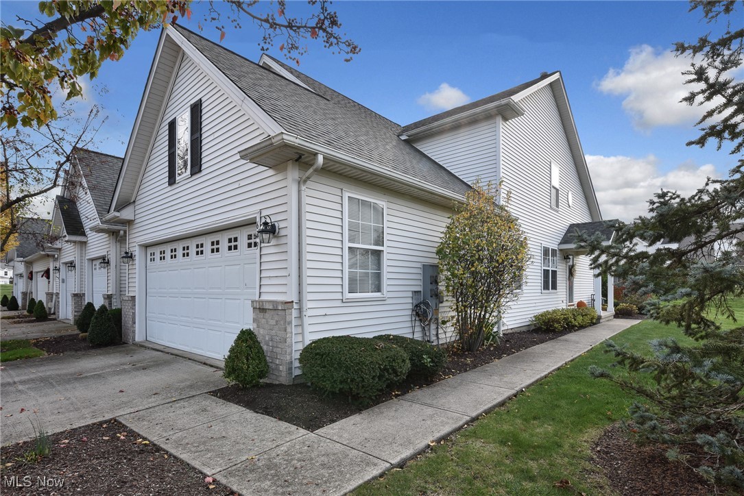 649 Linsberry Court Avon Lake OH 44012