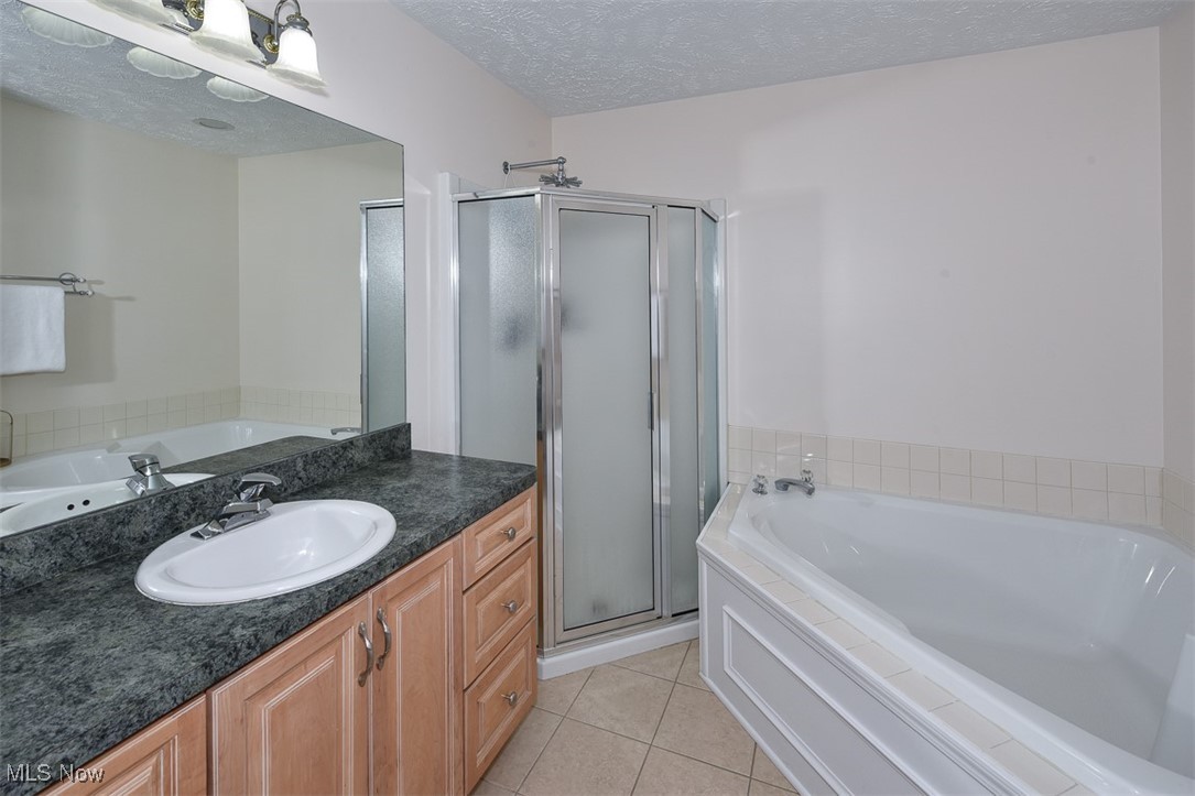 649 Linsberry Court Avon Lake OH 44012