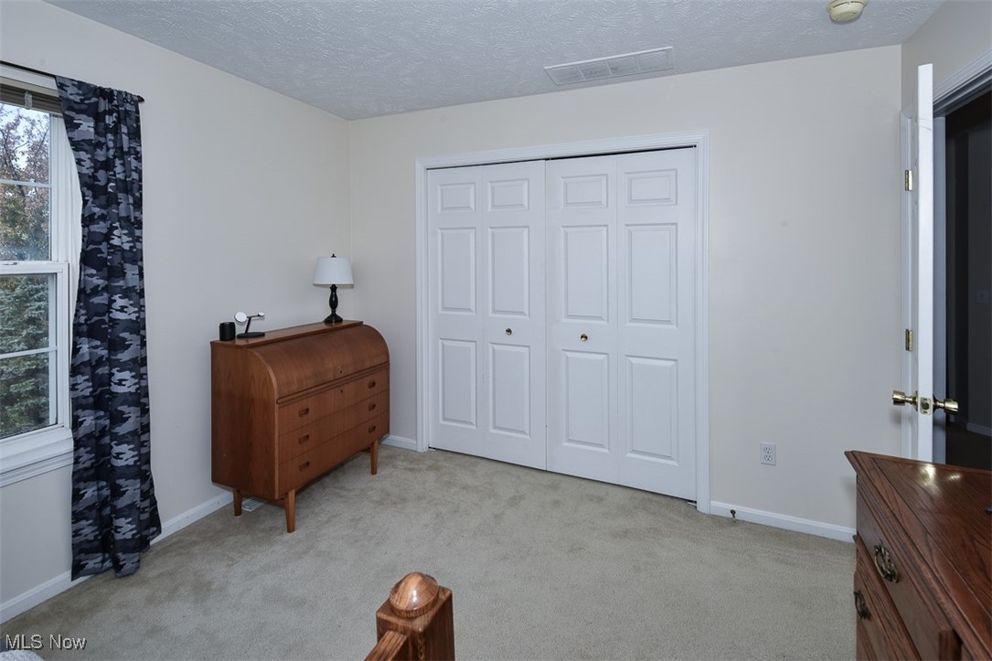 649 Linsberry Court Avon Lake OH 44012