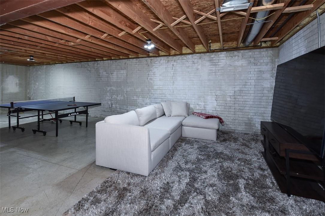 649 Linsberry Court Avon Lake OH 44012