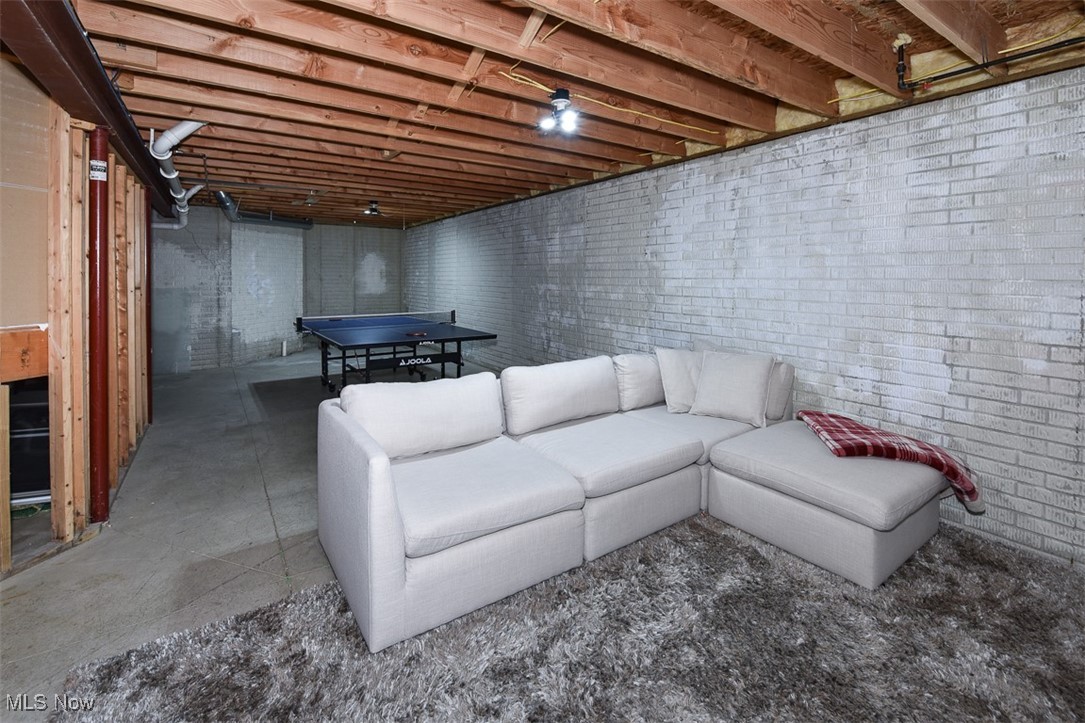 649 Linsberry Court Avon Lake OH 44012