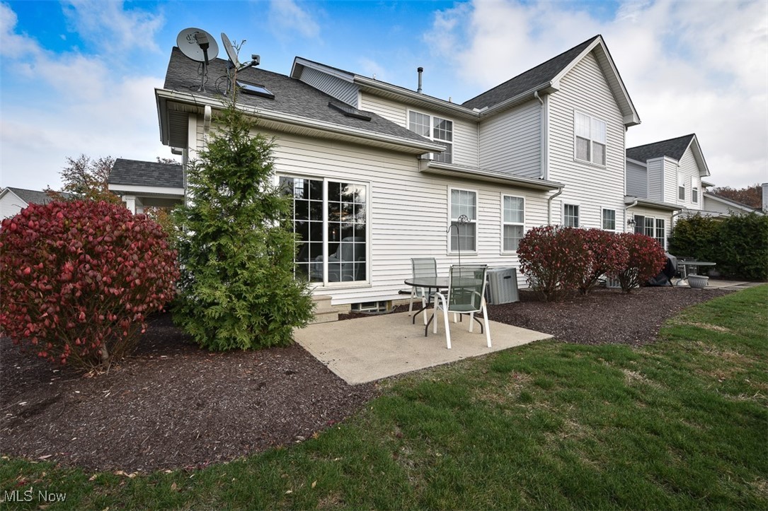 649 Linsberry Court Avon Lake OH 44012