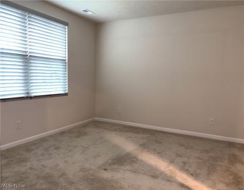 210 Raintree Lane Painesville OH 44077