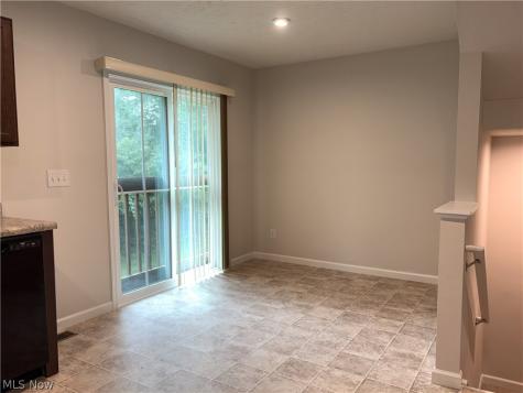 210 Raintree Lane Painesville OH 44077