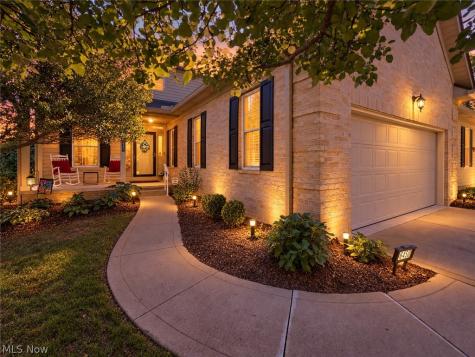 6450 Pebble Beach Drive NW Canton OH 44718