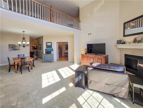 6450 Pebble Beach Drive NW Canton OH 44718