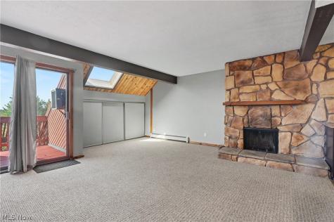 1605 Treetop Trail Akron OH 44313