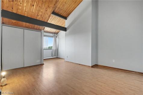 1605 Treetop Trail Akron OH 44313