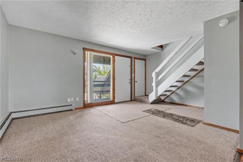 1605 Treetop Trail Akron OH 44313