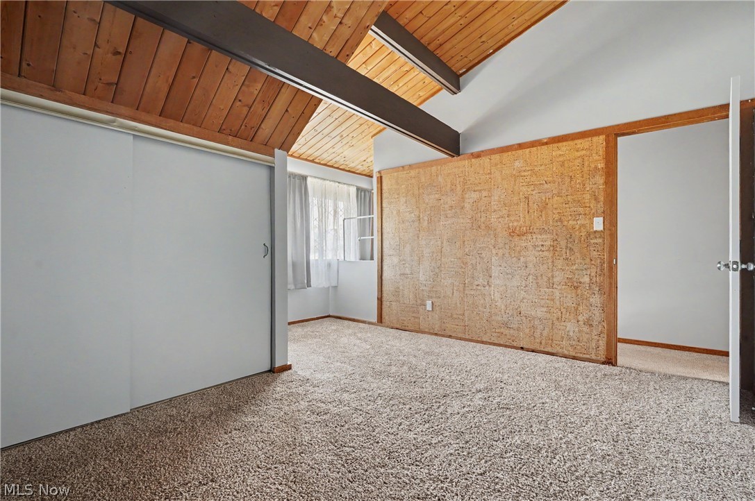 1605 Treetop Trail Akron OH 44313