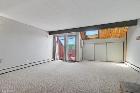 1605 Treetop Trail Akron OH 44313