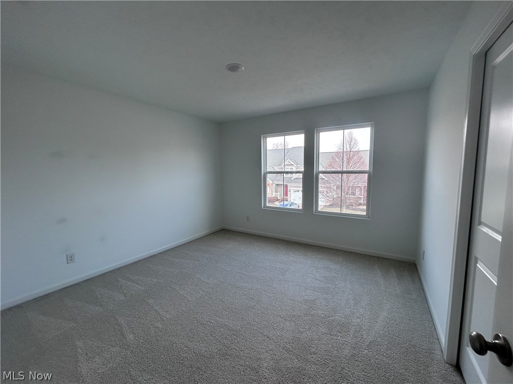 5076 Shepherds Glen Willoughby OH 44094