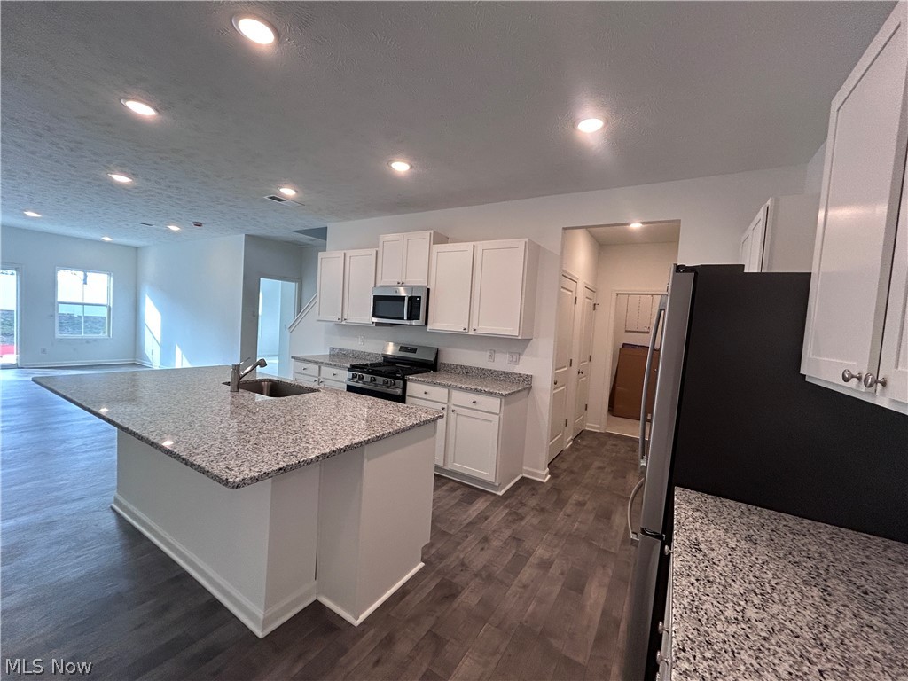 5076 Shepherds Glen Willoughby OH 44094