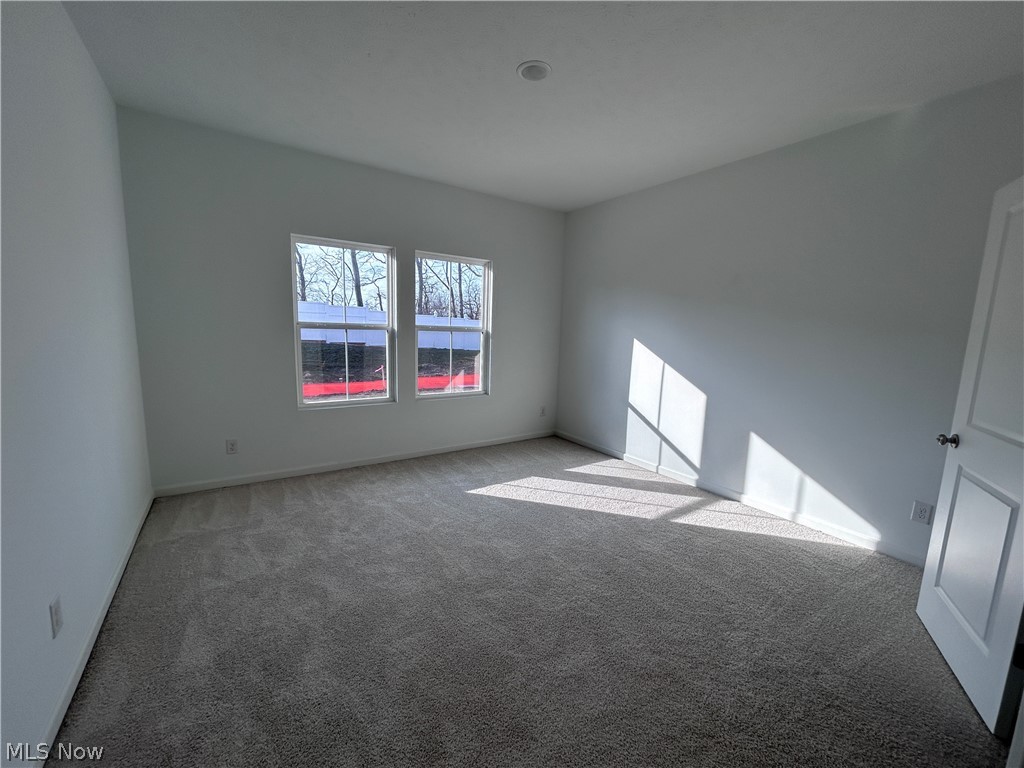 5076 Shepherds Glen Willoughby OH 44094