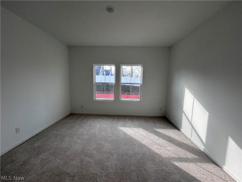 5076 Shepherds Glen Willoughby OH 44094