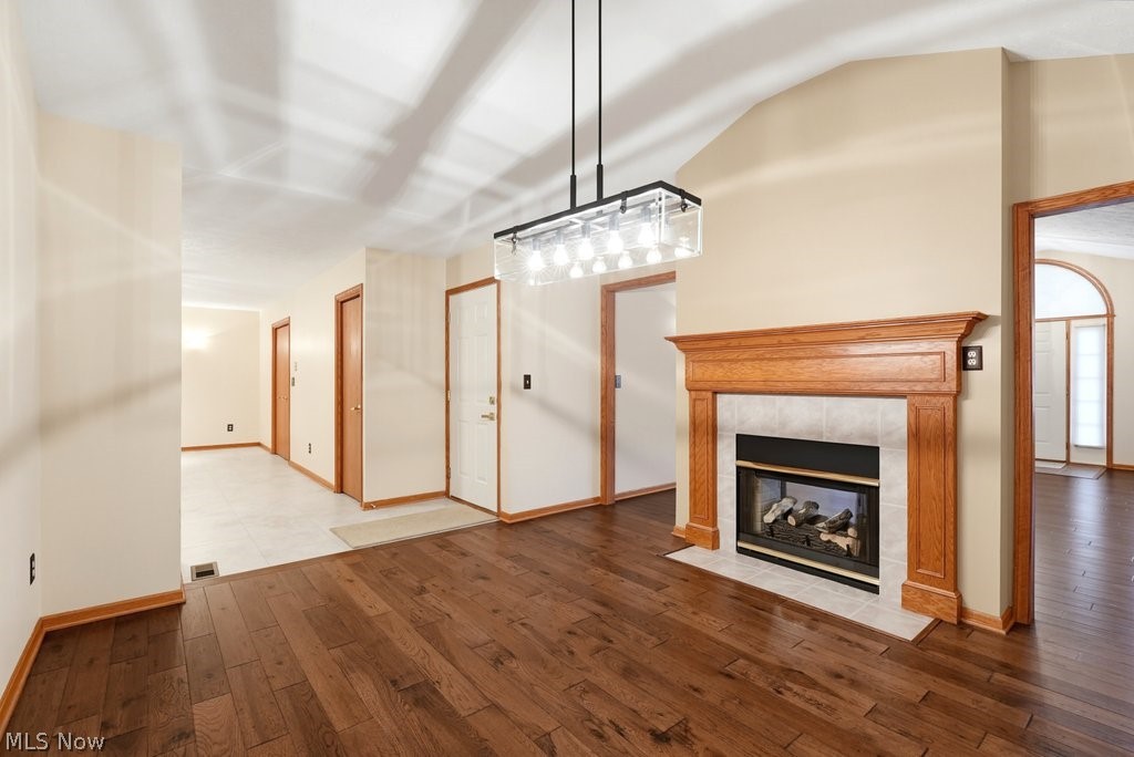 976 Rosemarie Circle Wadsworth OH 44281