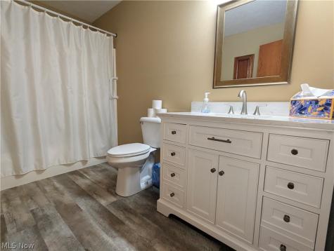 976 Rosemarie Circle Wadsworth OH 44281