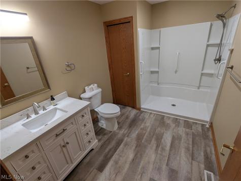 976 Rosemarie Circle Wadsworth OH 44281