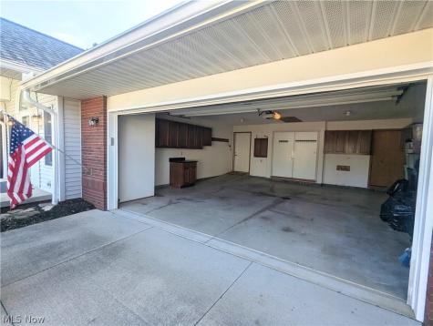 976 Rosemarie Circle Wadsworth OH 44281