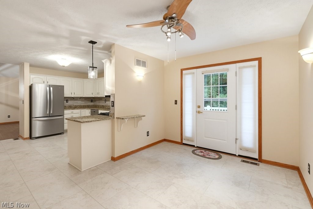 976 Rosemarie Circle Wadsworth OH 44281