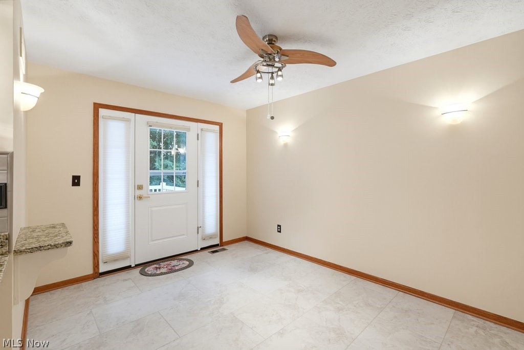 976 Rosemarie Circle Wadsworth OH 44281