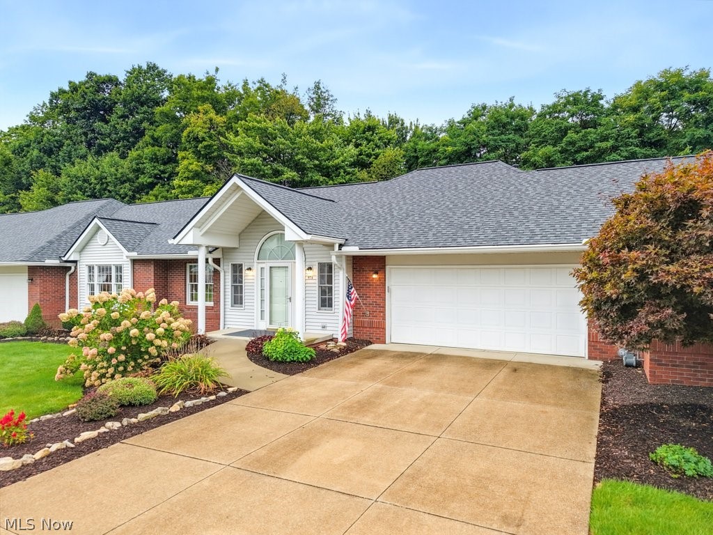 976 Rosemarie Circle Wadsworth OH 44281