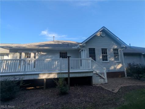976 Rosemarie Circle Wadsworth OH 44281