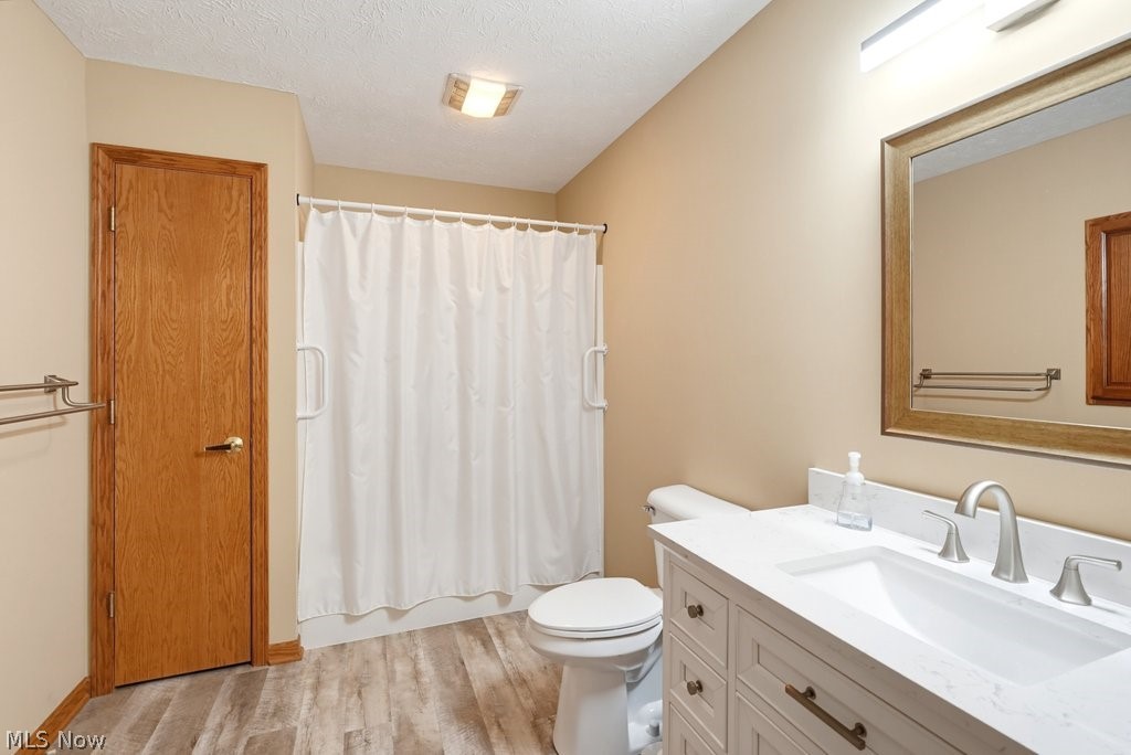976 Rosemarie Circle Wadsworth OH 44281