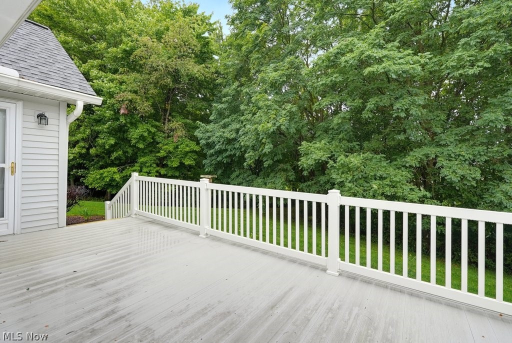 976 Rosemarie Circle Wadsworth OH 44281
