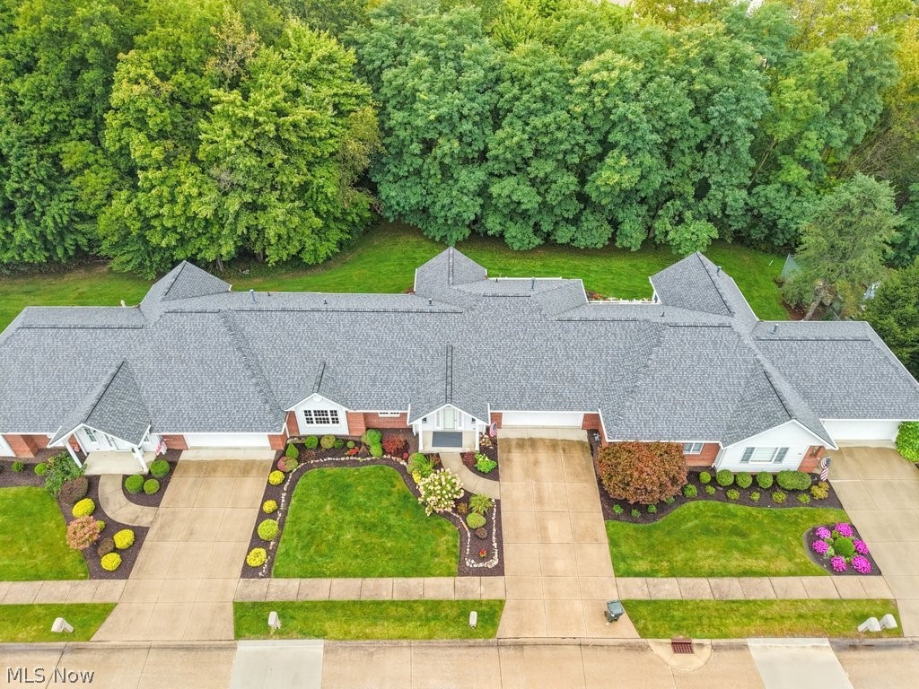 976 Rosemarie Circle Wadsworth OH 44281