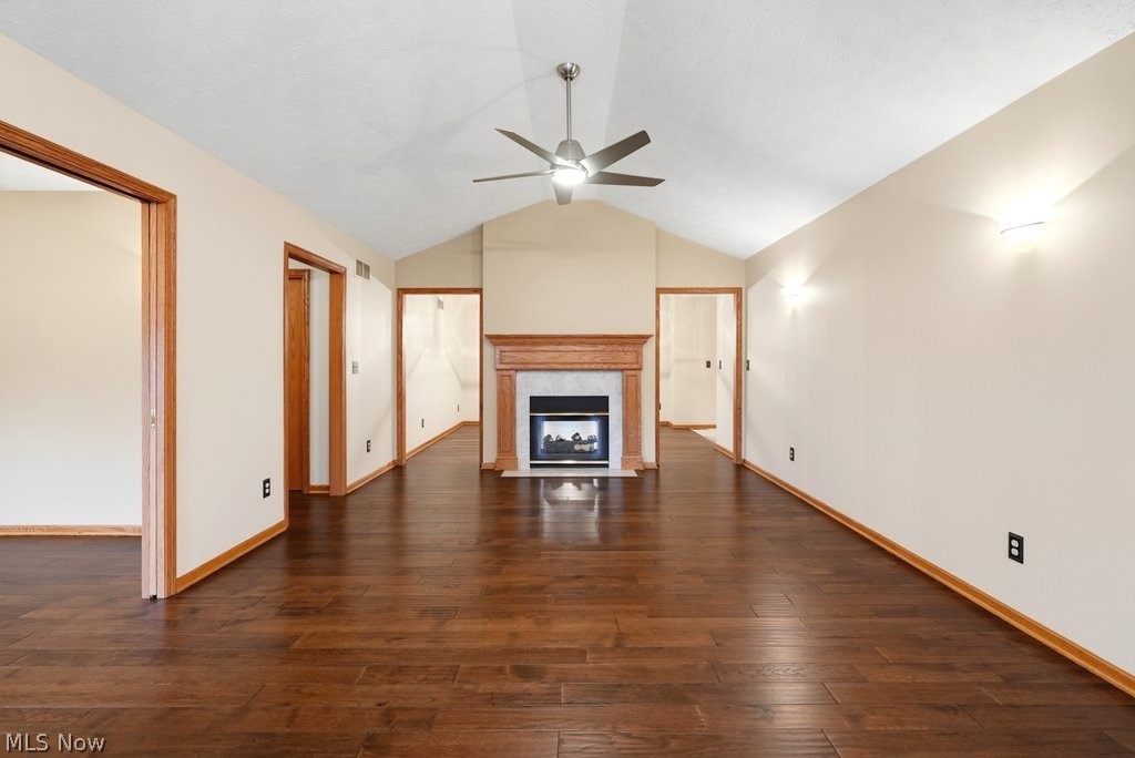 976 Rosemarie Circle Wadsworth OH 44281