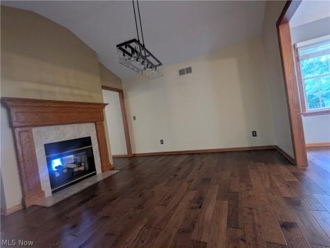 976 Rosemarie Circle Wadsworth OH 44281