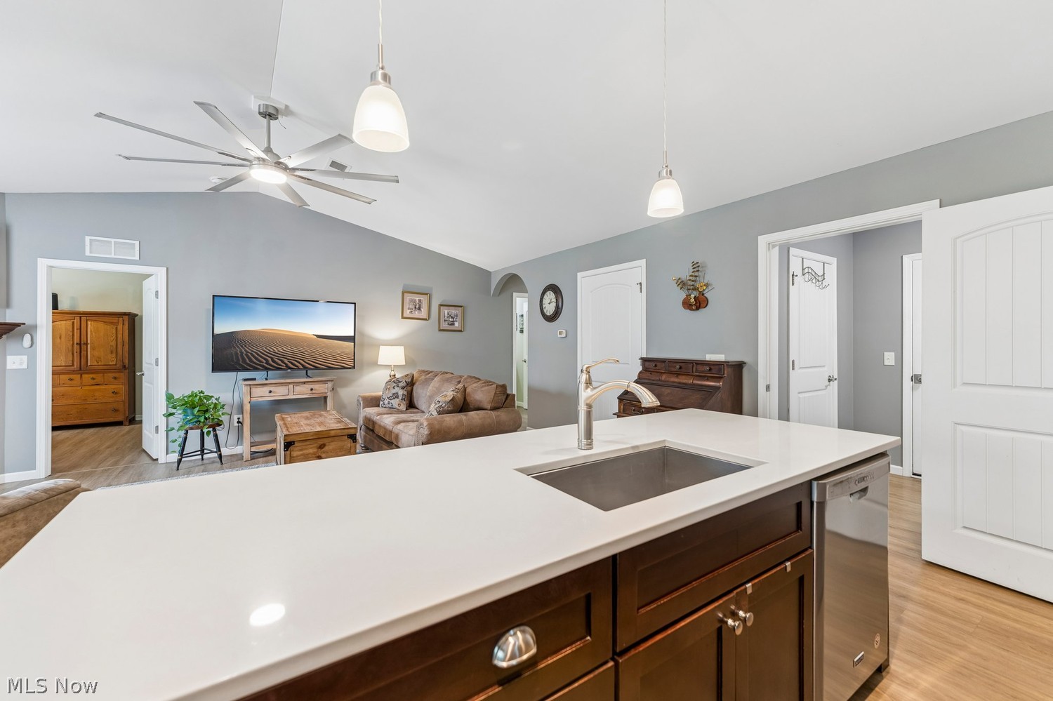 318 Lake Breeze Cove Eastlake OH 44095