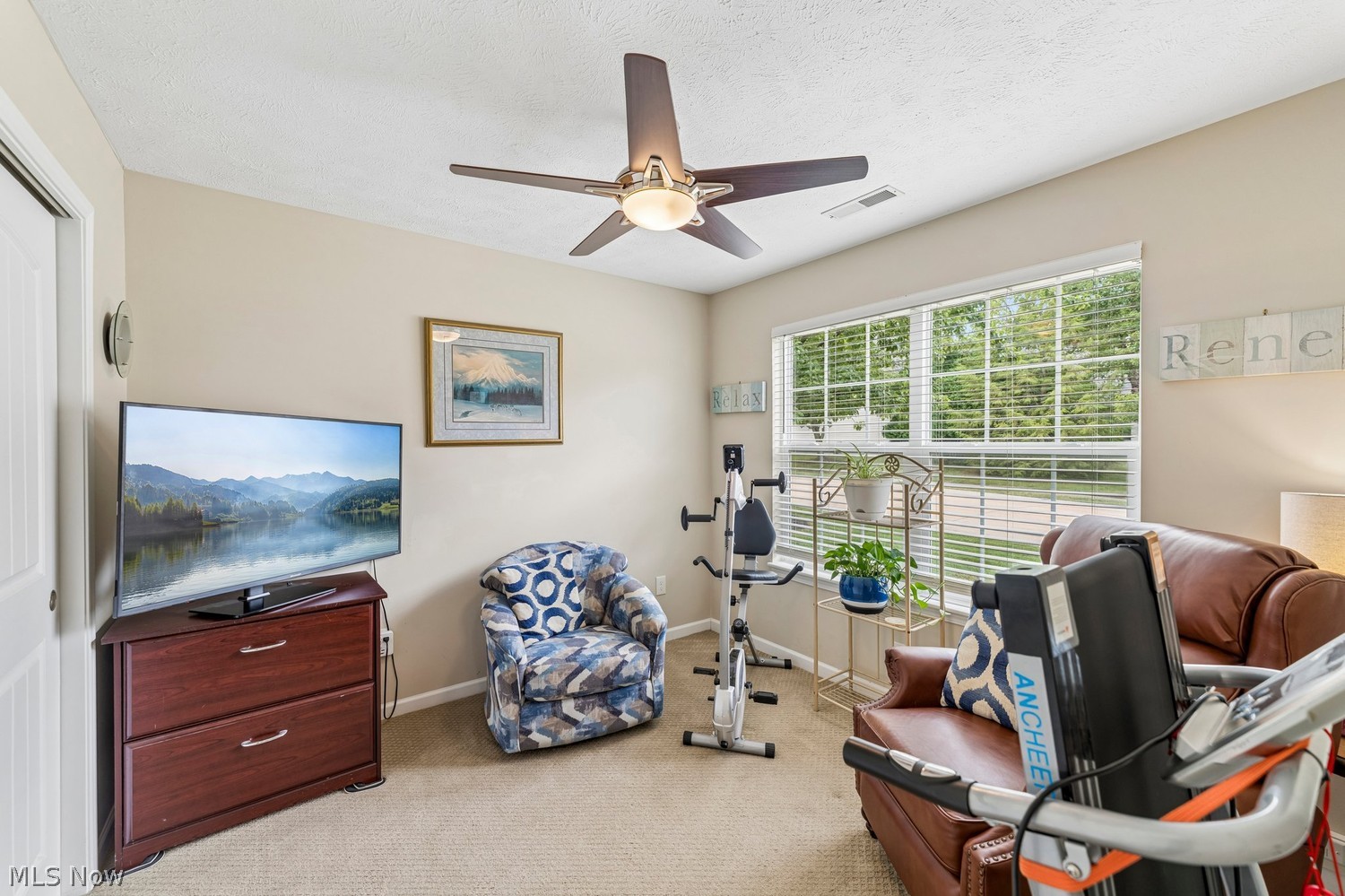 318 Lake Breeze Cove Eastlake OH 44095
