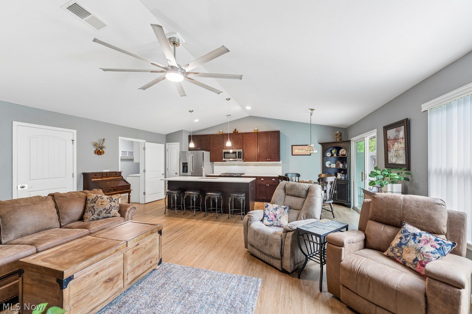 318 Lake Breeze Cove Eastlake OH 44095